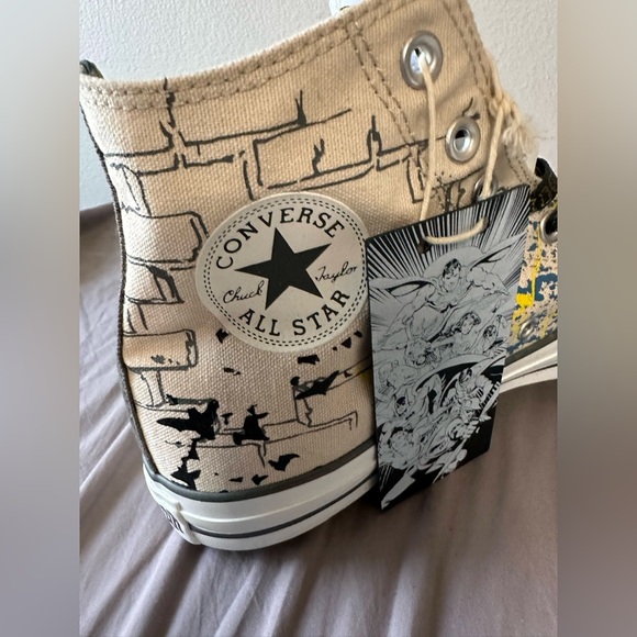 Converse x DC Batman High Tops NWT - Picture 9 of 10